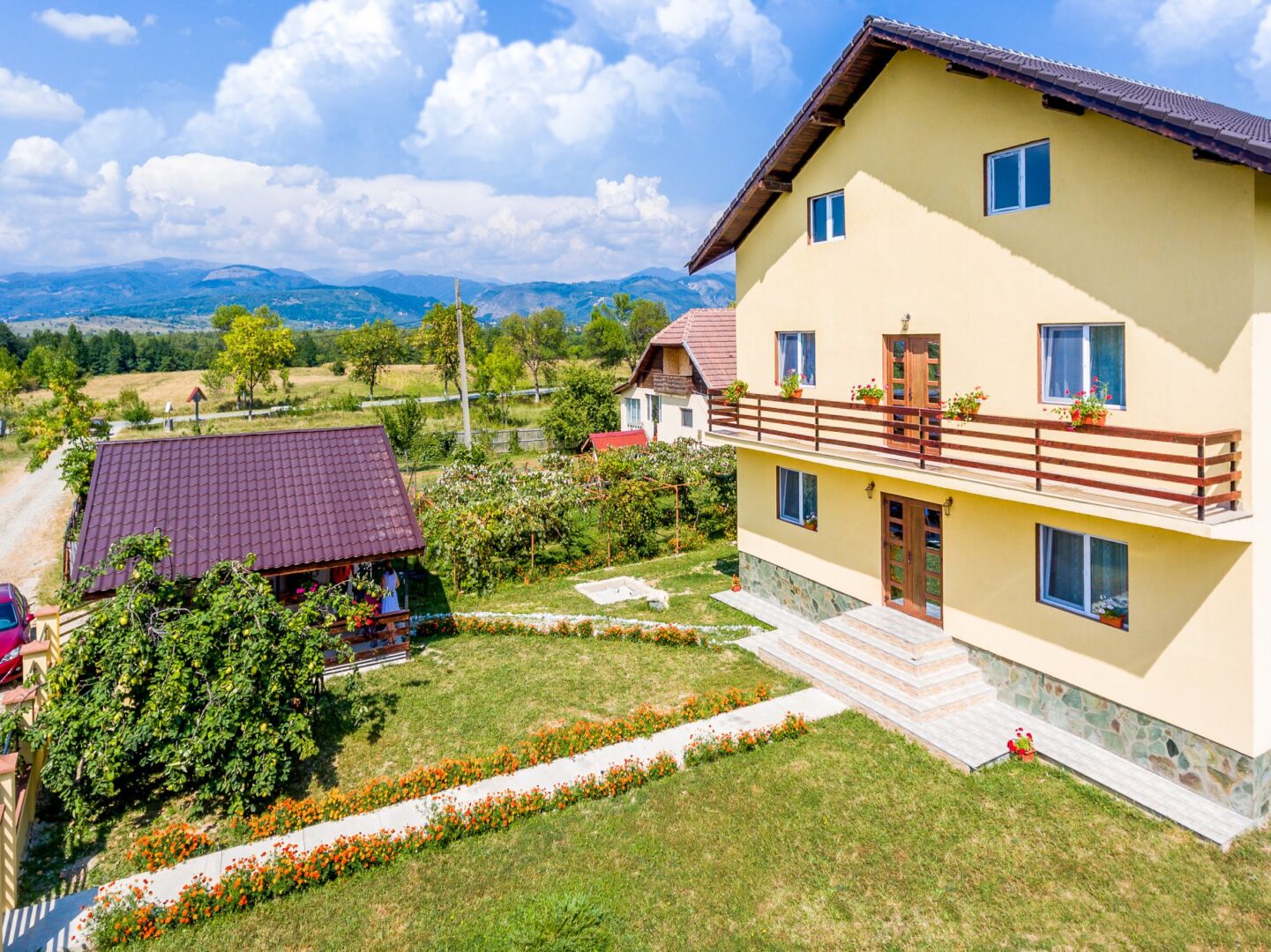 Pensiunea Maria-Mihaela